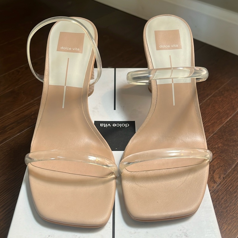 Dolce vita Noles nude vinyl size 9